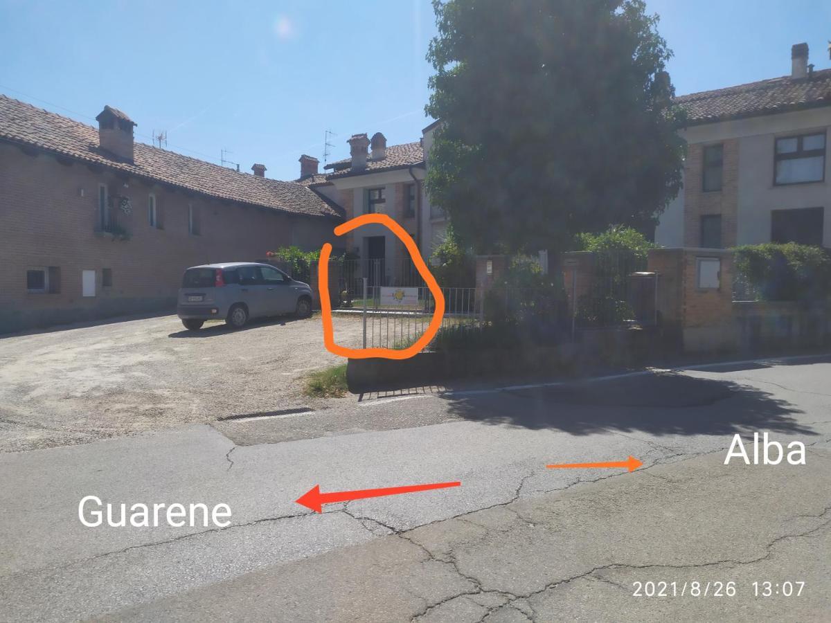 Al Centro Del Borgo Appartement Guarene Buitenkant foto